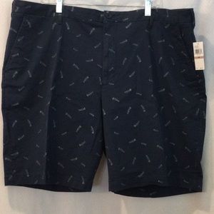 Men’s new with tags Izod shorts waist 42 Navy blue